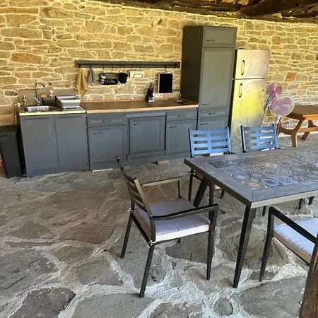 Chez Le Colonel Pool House Casa de hóspedes