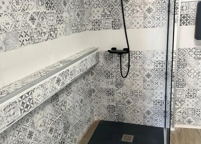 Chez Le Colonel Pool House Dobromirka