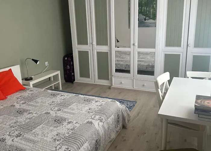 Chez Le Colonel Pool House Pensiune Dobromirka